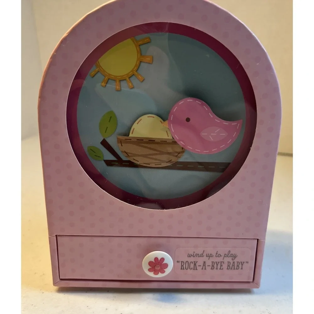 Hallmark Wind-up Music Box Animated Plays 